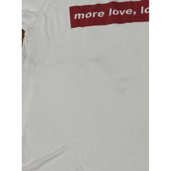 Urban Outfitters Women’s More Love, Love More Graphic T-Shirt Size M NWT - Picture 3 of 6